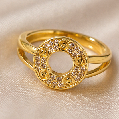 Luxe Halo Pavé Ring