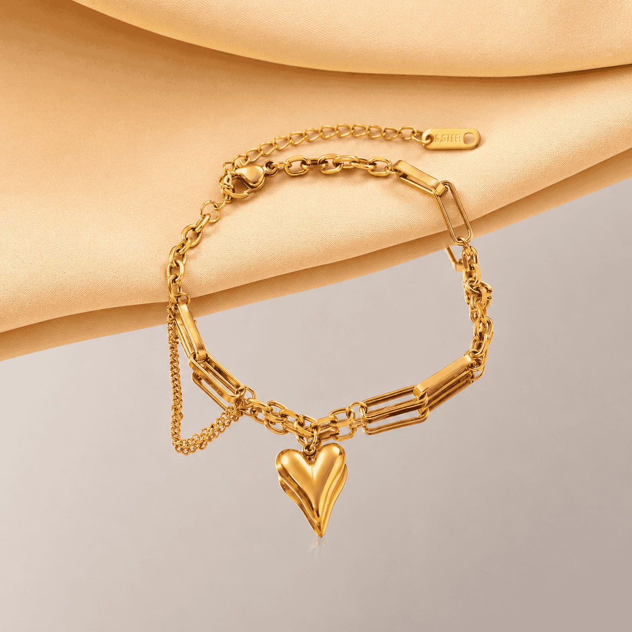 Amara Chain Heart Bracelet