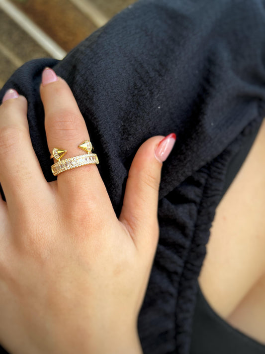 Cat-Eye Glimmer 18K Gold-Plated Ring – Mystic Shine